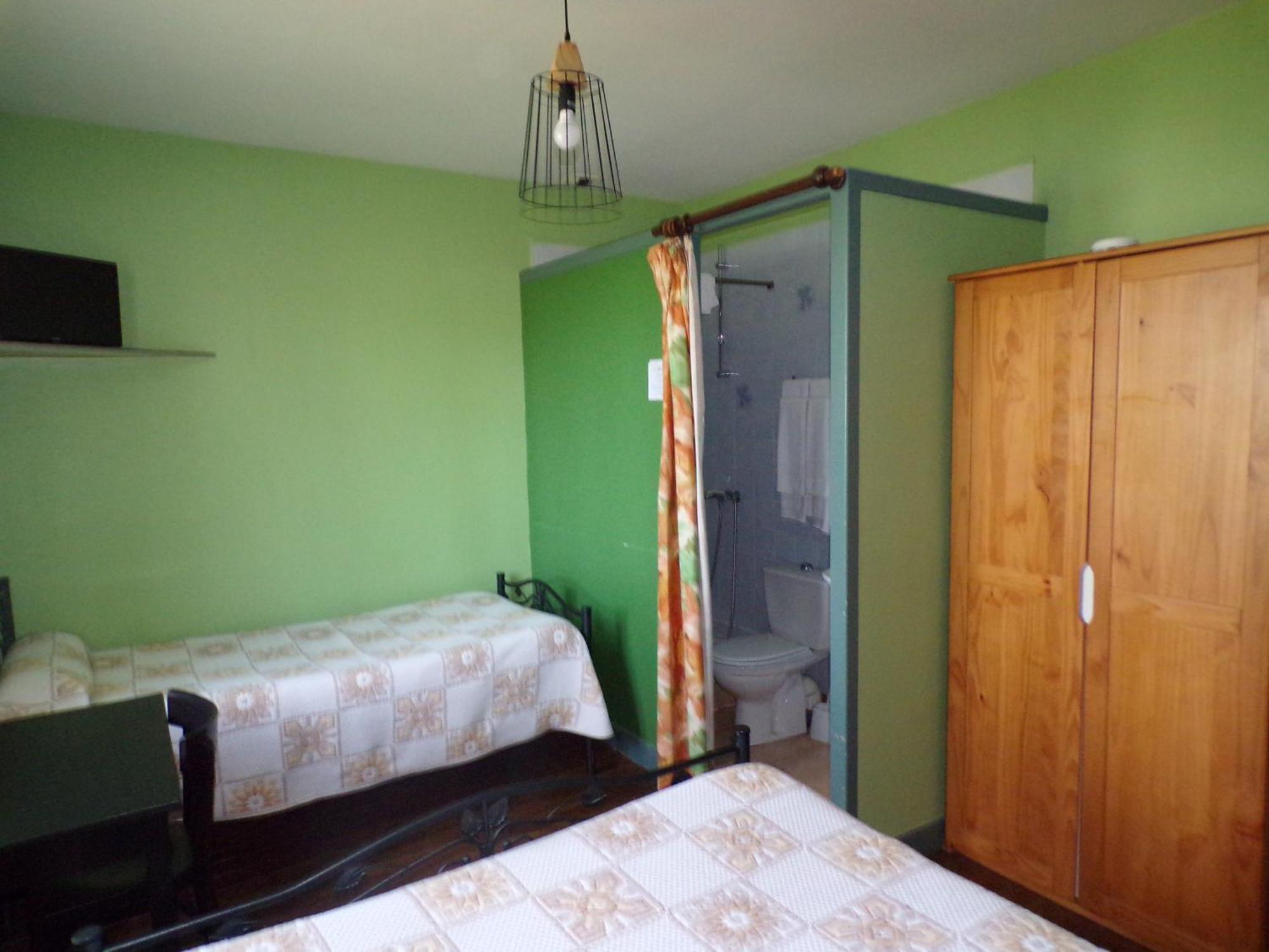 Le Relais De Boralde Hotell Espalion Exteriör bild