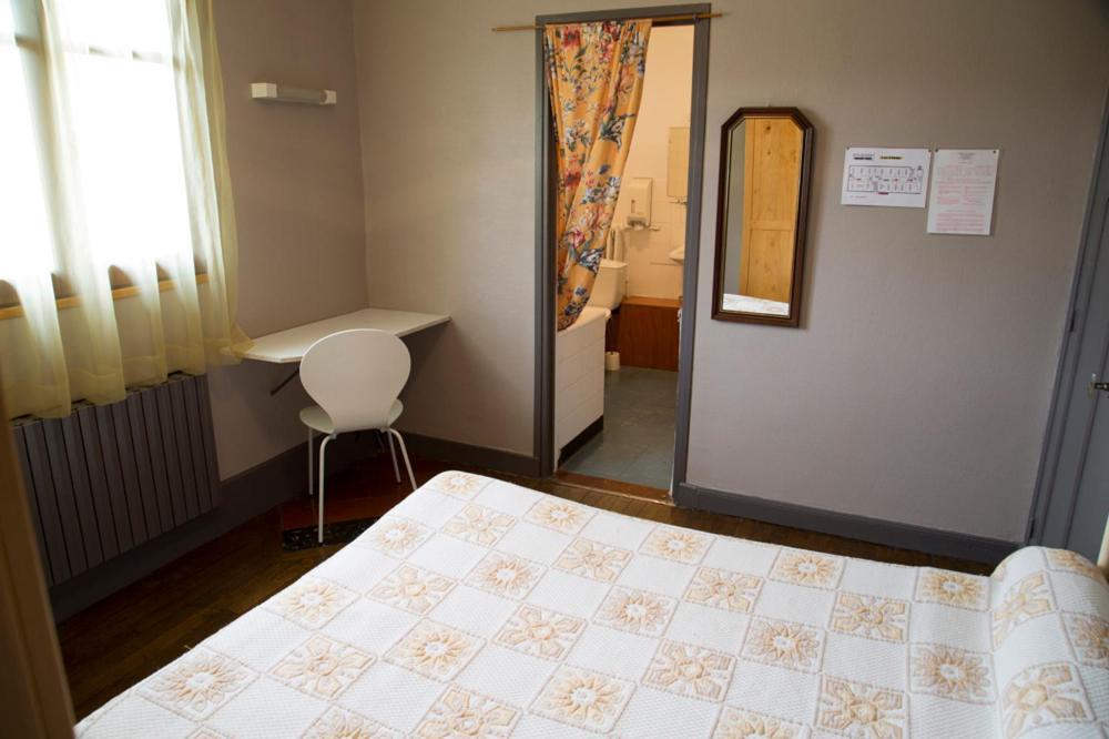 Le Relais De Boralde Hotell Espalion Exteriör bild
