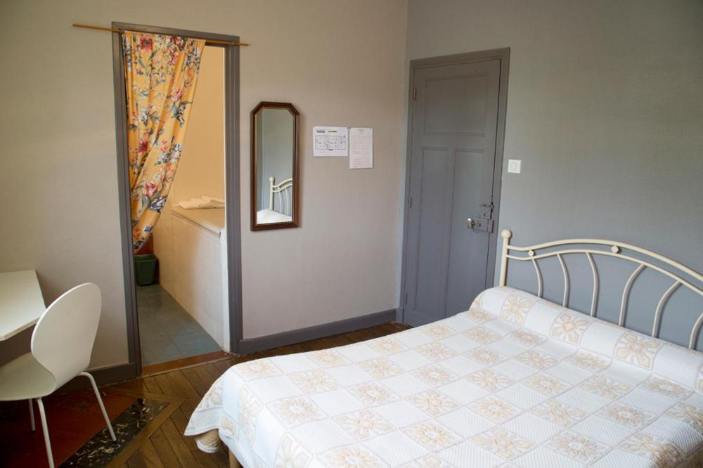 Le Relais De Boralde Hotell Espalion Exteriör bild