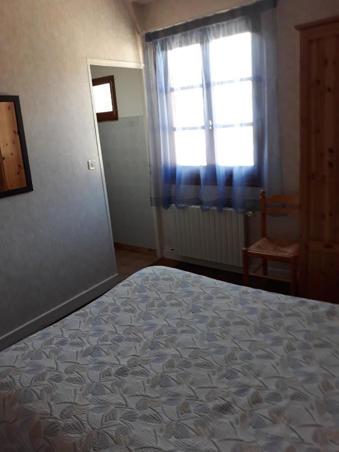 Le Relais De Boralde Hotell Espalion Exteriör bild